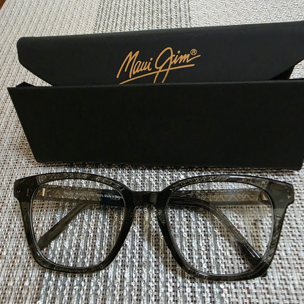 Maui Jim MJO 2121-14B Translucent Gray Square Eyeglasses Frames.